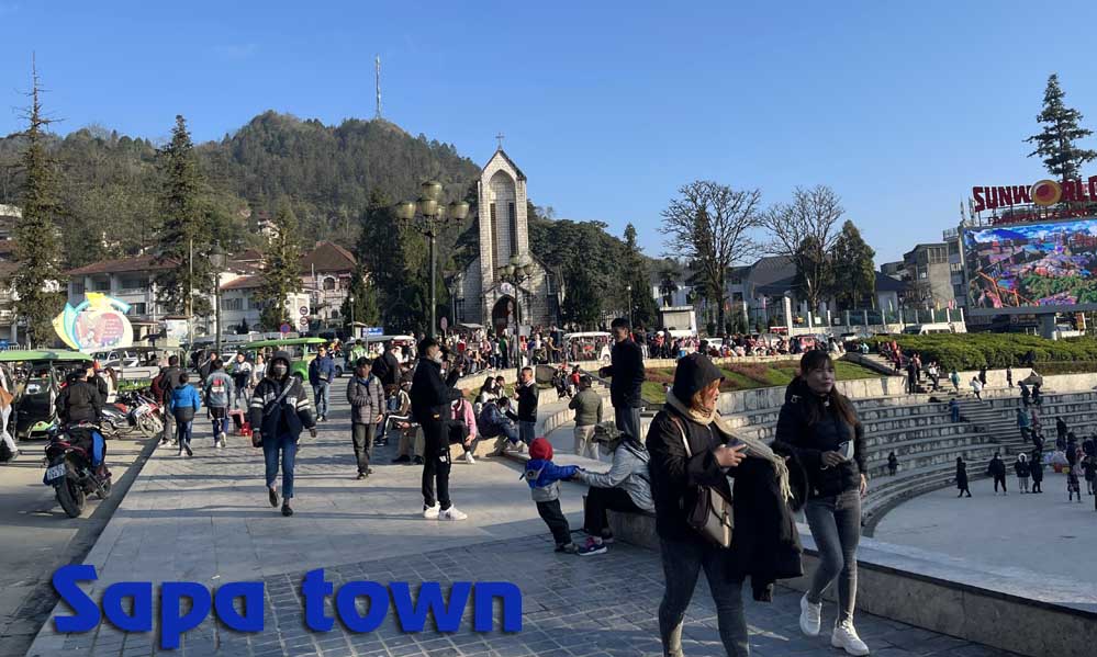 Global visitors admire Sapa culture and cuisine