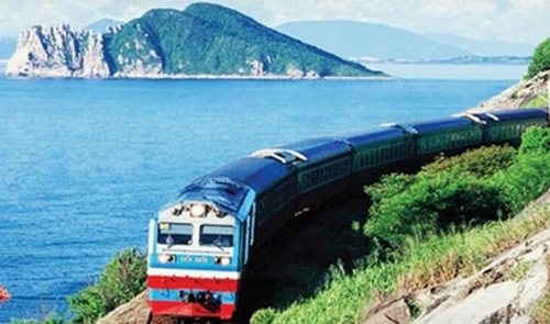 Train from Hanoi to Ho Chi Minh city and vice versa